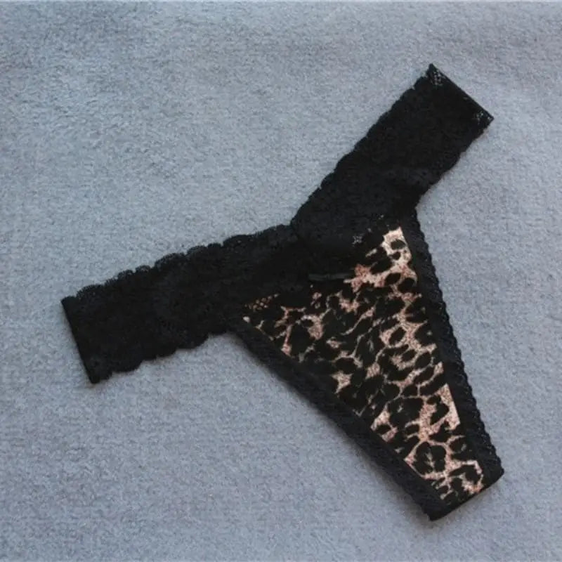 lingerie léopard.