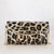 Pochette léopard.