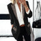 Blazer léopard élégant.
