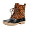 Bottines léopard et noire montantes.