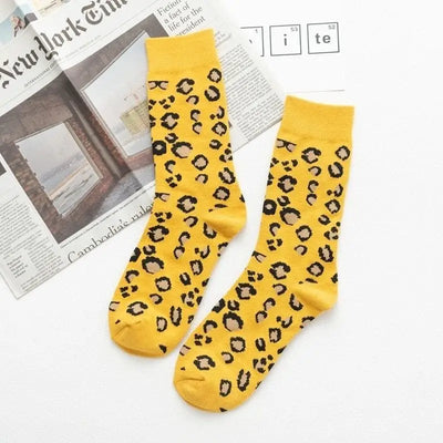 chaussettes léopard jaunes.