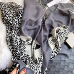 Écharpe Léopard SAUVAGE Grise - Vignette | My Léopard