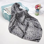 LAURA Leopard Scarf - Vignette | My Léopard