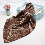 LAURA Brown Leopard Scarf - Vignette | My Léopard
