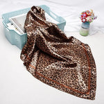 LAURA Brown Leopard Scarf - Vignette | My Léopard