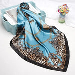 Bufanda original de leopardo azul turquesa - Vignette | My Léopard