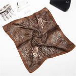 Brown Wild Leopard Scarf - Vignette | My Léopard