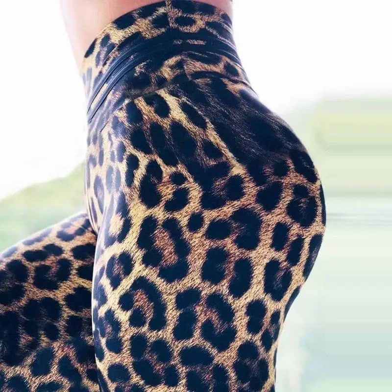 Legging léopard taille haute.