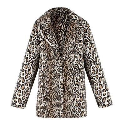 Manteau léopard en fausse fourrure.