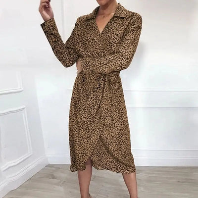 robe motif léopard portefeuille.