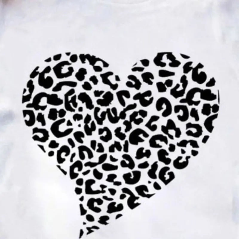 T shirt léopard coeur noir et blanc.