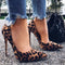 talons léopard classique.