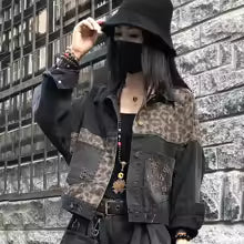 Chaqueta vaquera de leopardo negra para mujer
