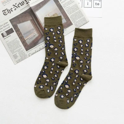 chaussettes léopard kaki.