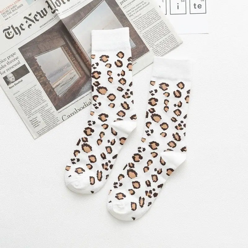 chaussettes blanches léopard.