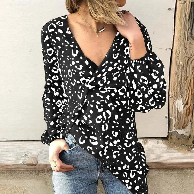 Chemisier léopard femme noir et blanc.