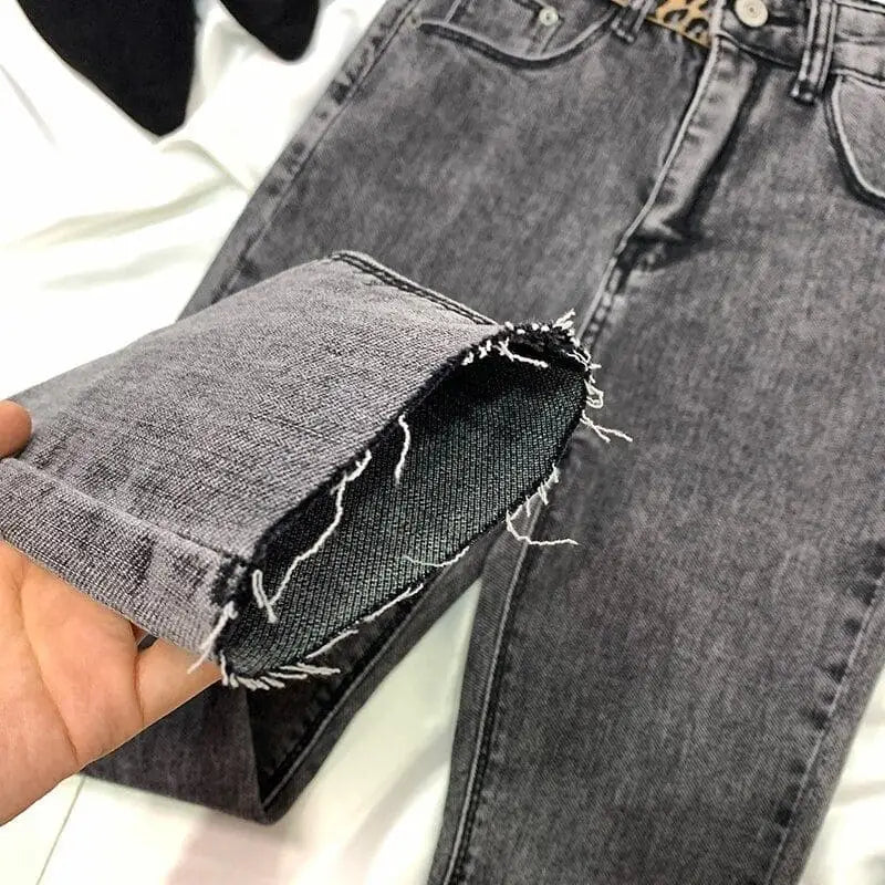 Jean ceinture léopard gris femme.