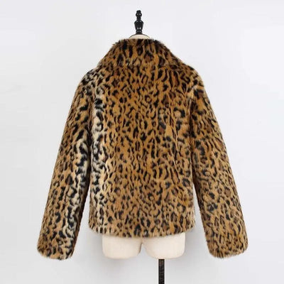Dos manteau court léopard.