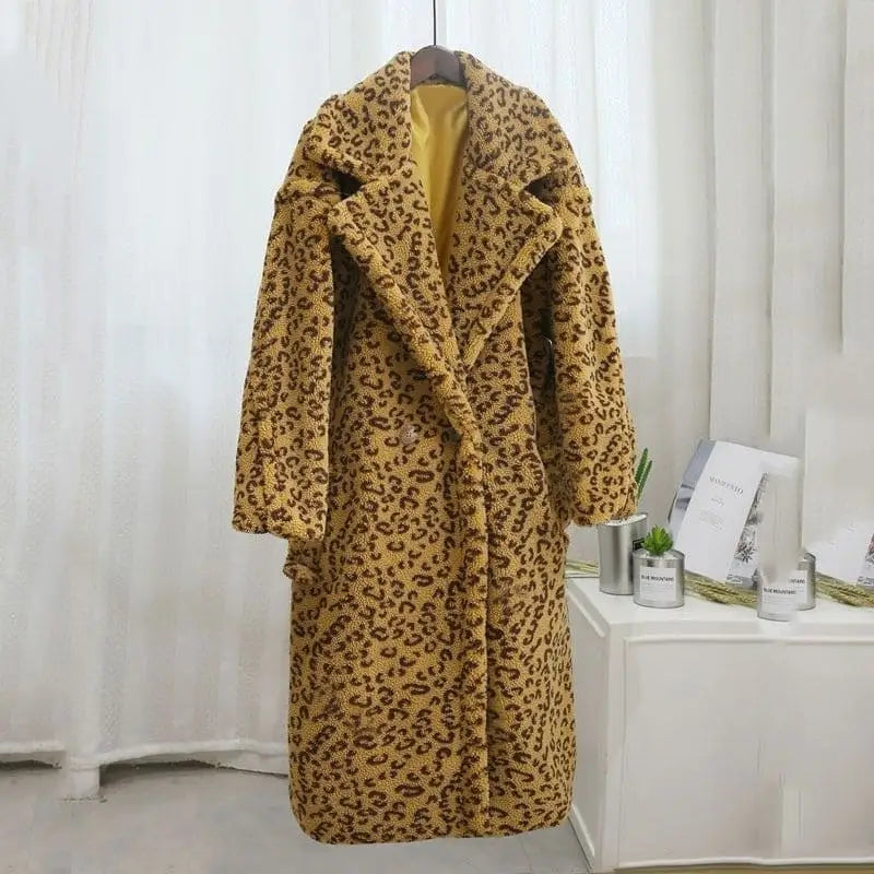 Manteau moutarde léopard fausse fourrure.