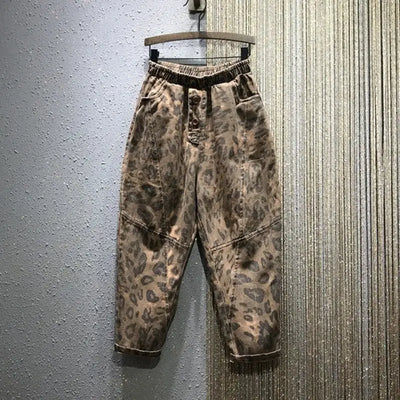 Pantalon léopard style militaire.