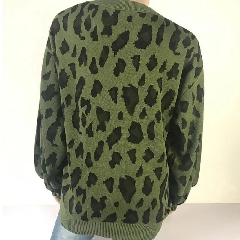Dos pull kaki léopard.