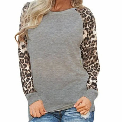 Pull gris léopard tendance femme.