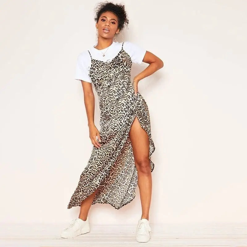 Robe avec bretelle sale