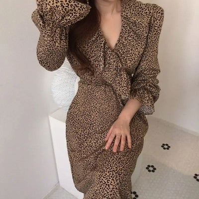 robe mi longue manche longue léopard.
