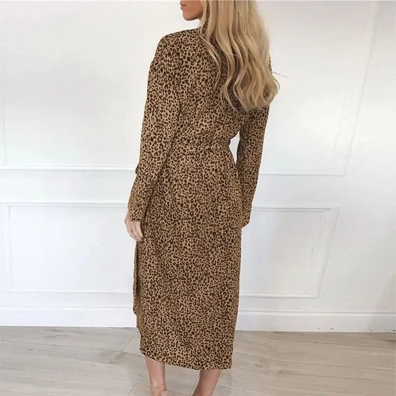 robe léopard portefeuille marron.
