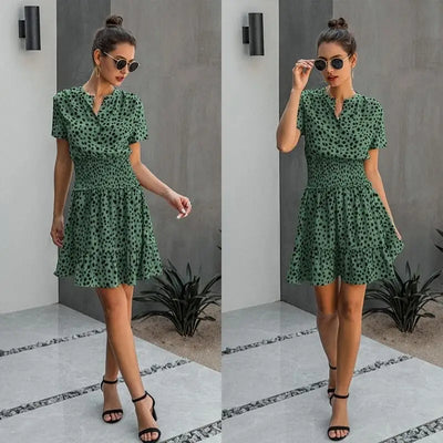 Robe style léopard verte.