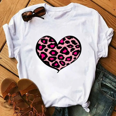 T shirt imprimé léopard coeur.