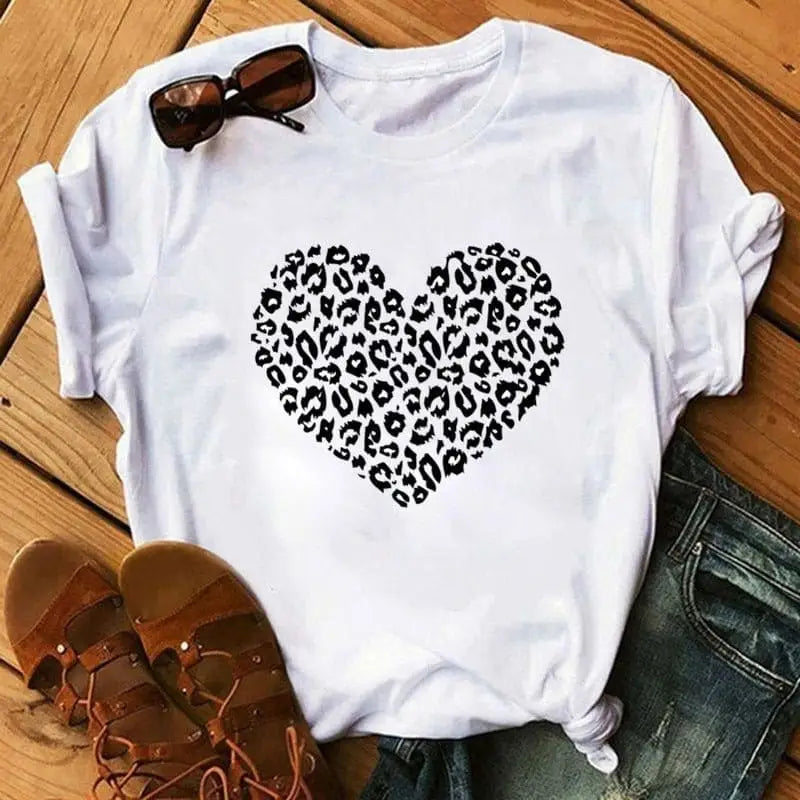 T shirt léopard coeur blanc et noir.