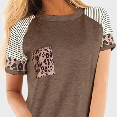 T shirt poche léopard.