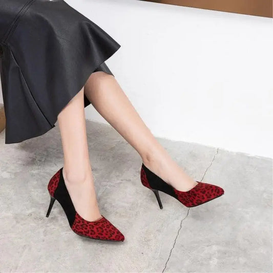talons bicolore léopard noirs et rouges.