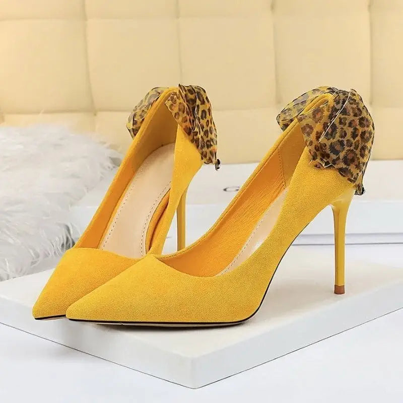 talons jaunes léopard noeud.