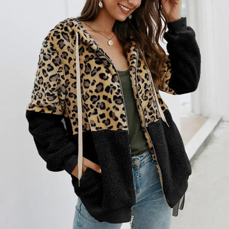 Veste Femme Léopard à Capuche Noire