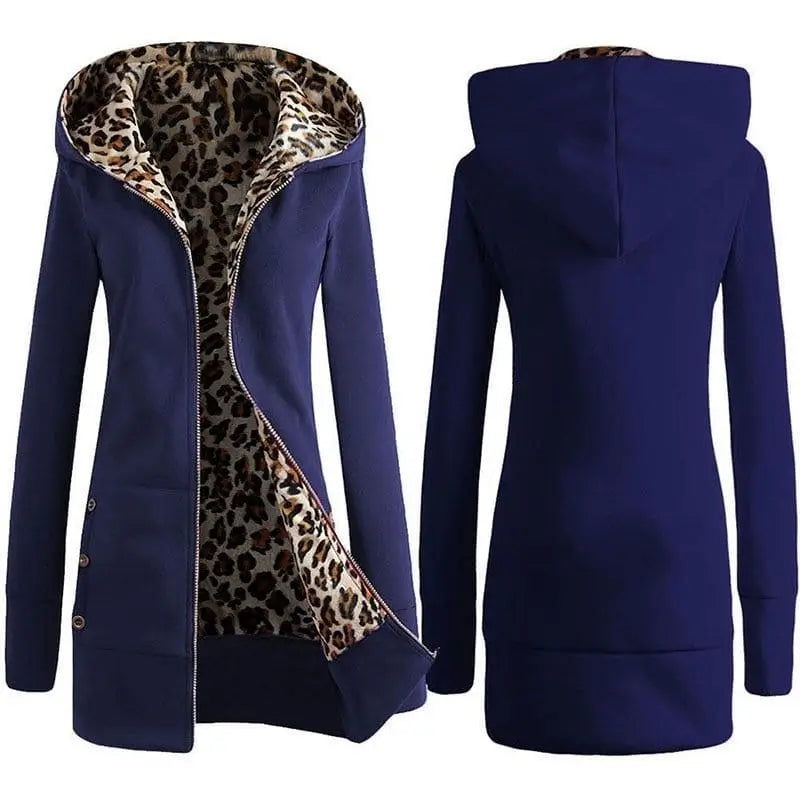 Veste bleu léopard.