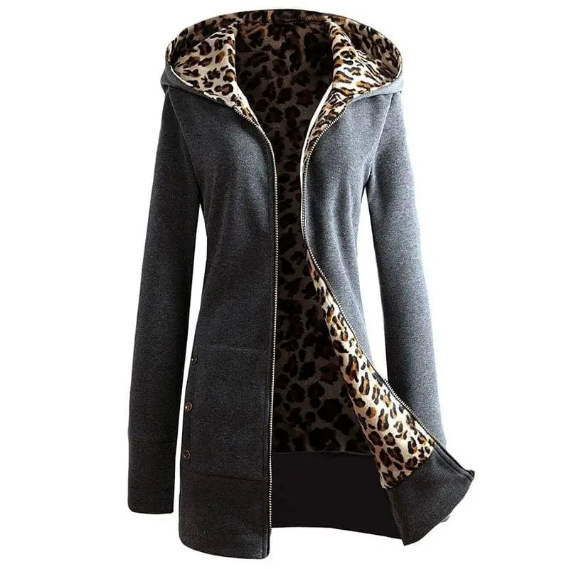 Veste léopard à capuche grise.