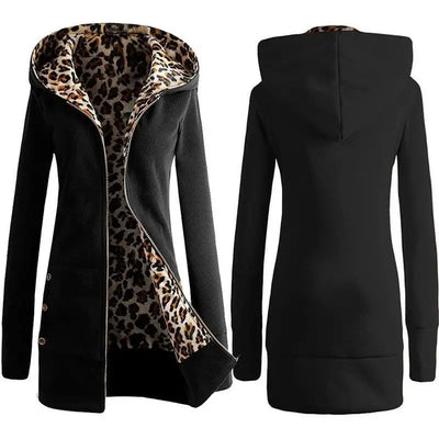 Veste à capuche noire léopard.
